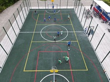 Мультиспортивная площадка в селе Соболево предназначена для игры в футбол, баскетбол и волейбол