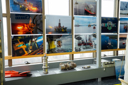 Экспозиция геологоразведочных работ на морском шельфе открылась в офисе ООО «Газпром недра» в Москве в 2021 году