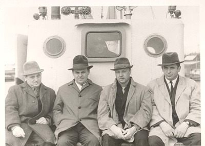 Сибирь, 1967 год. На катере по Оби плывут слева направо О.Л.Костырев, А.Г.Гудзь,  В.М.Шадрин, В.М.Степанов.